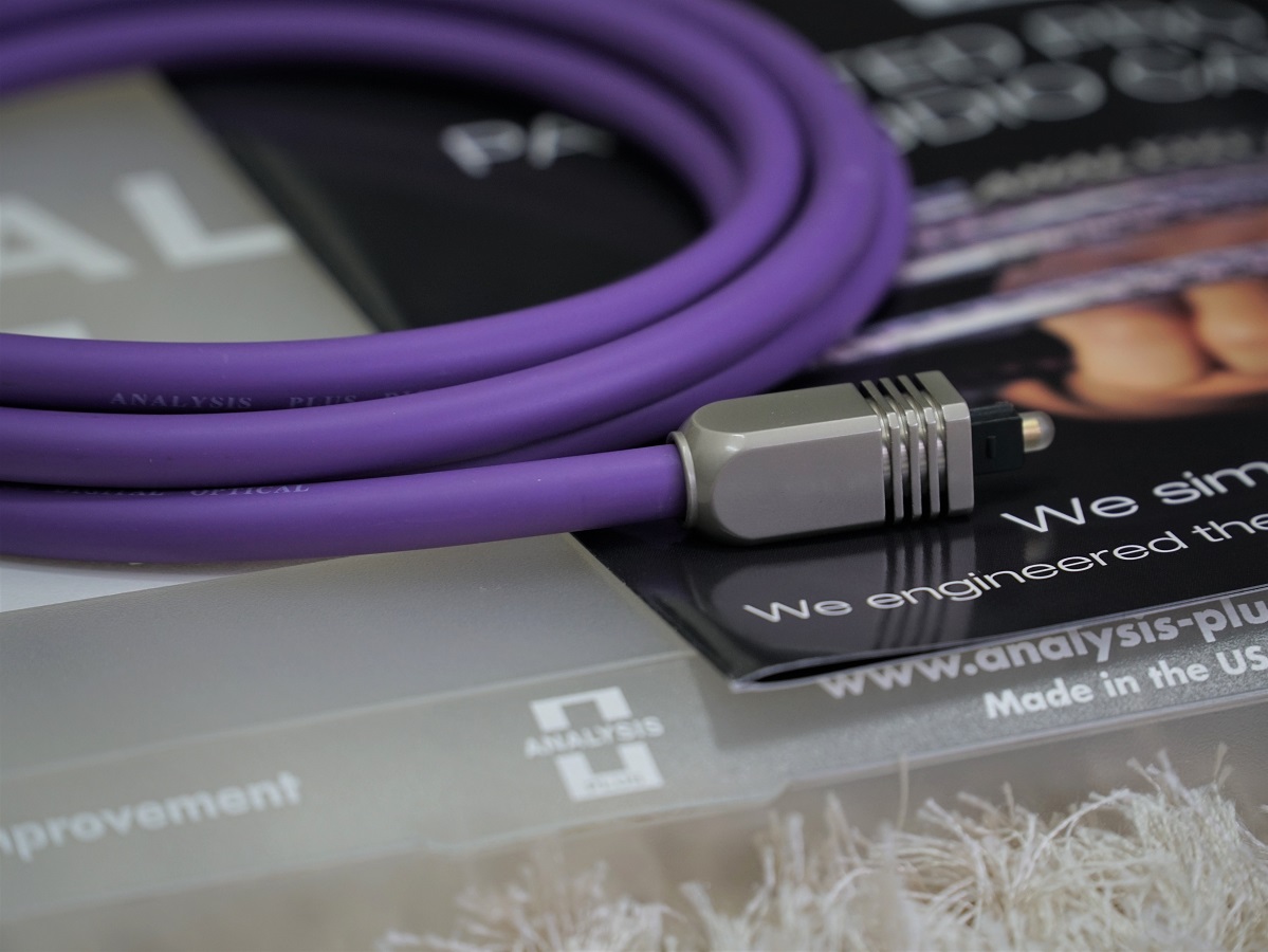 Cáp âm thanh | Phụ kiện âm thanh cao cấp chính hãng |